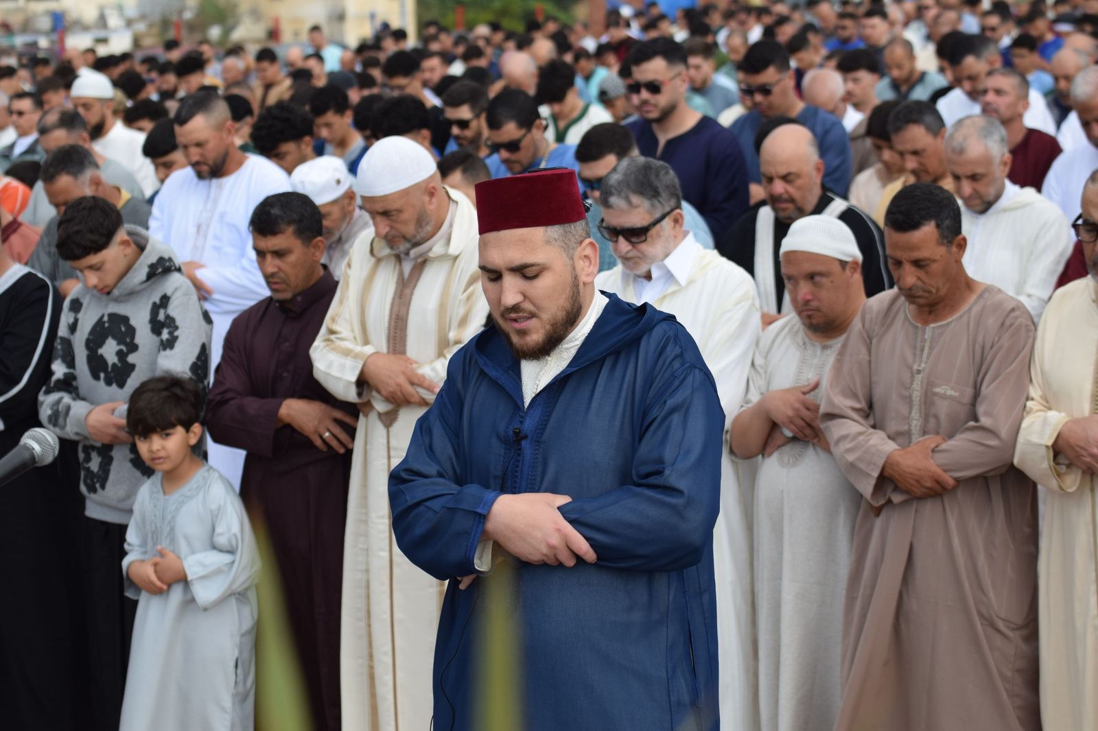 Devoción y respeto en otro rezo multitudinario en Ceuta