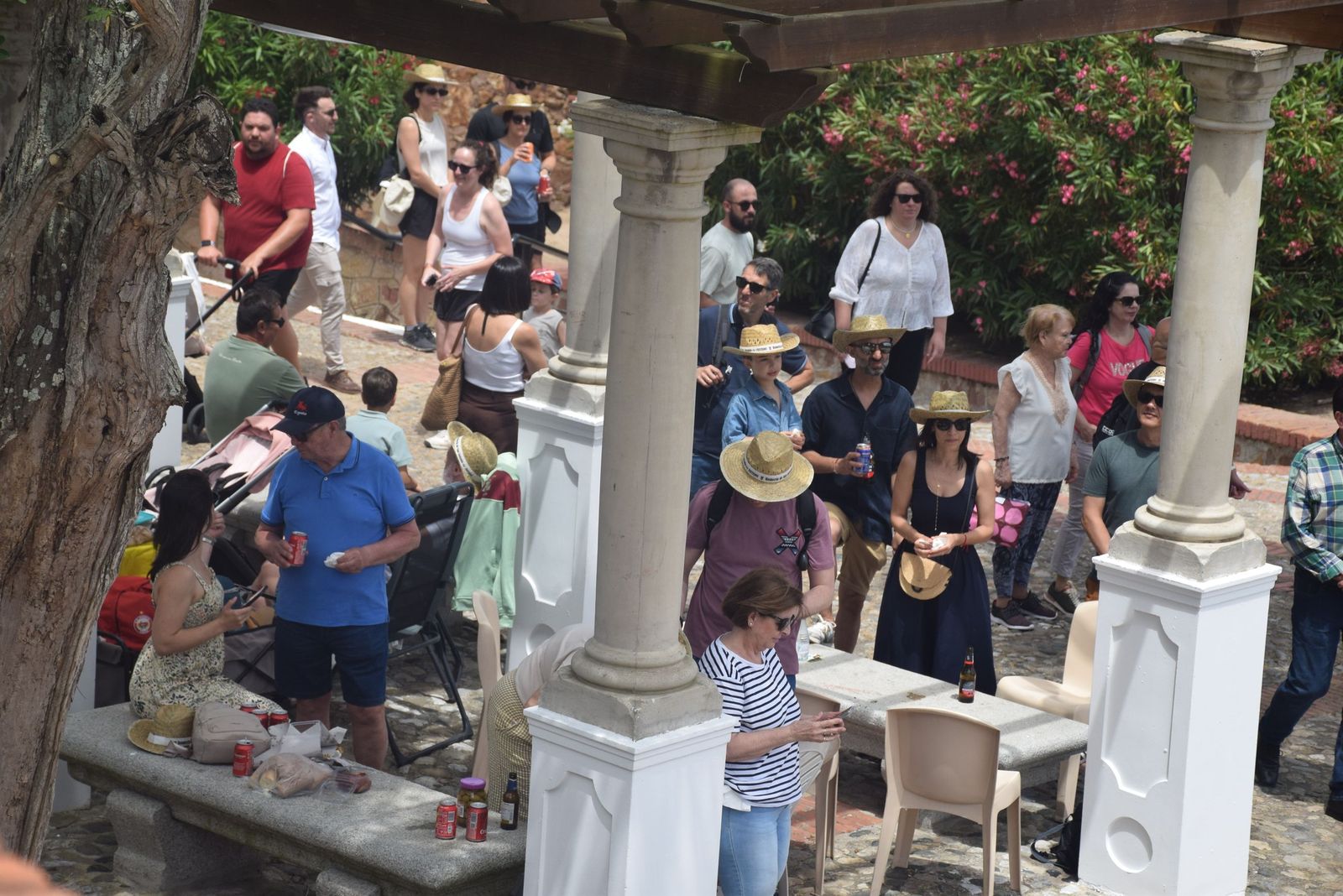 Tradición, fe y calor: Ceuta se vuelca con San Antonio