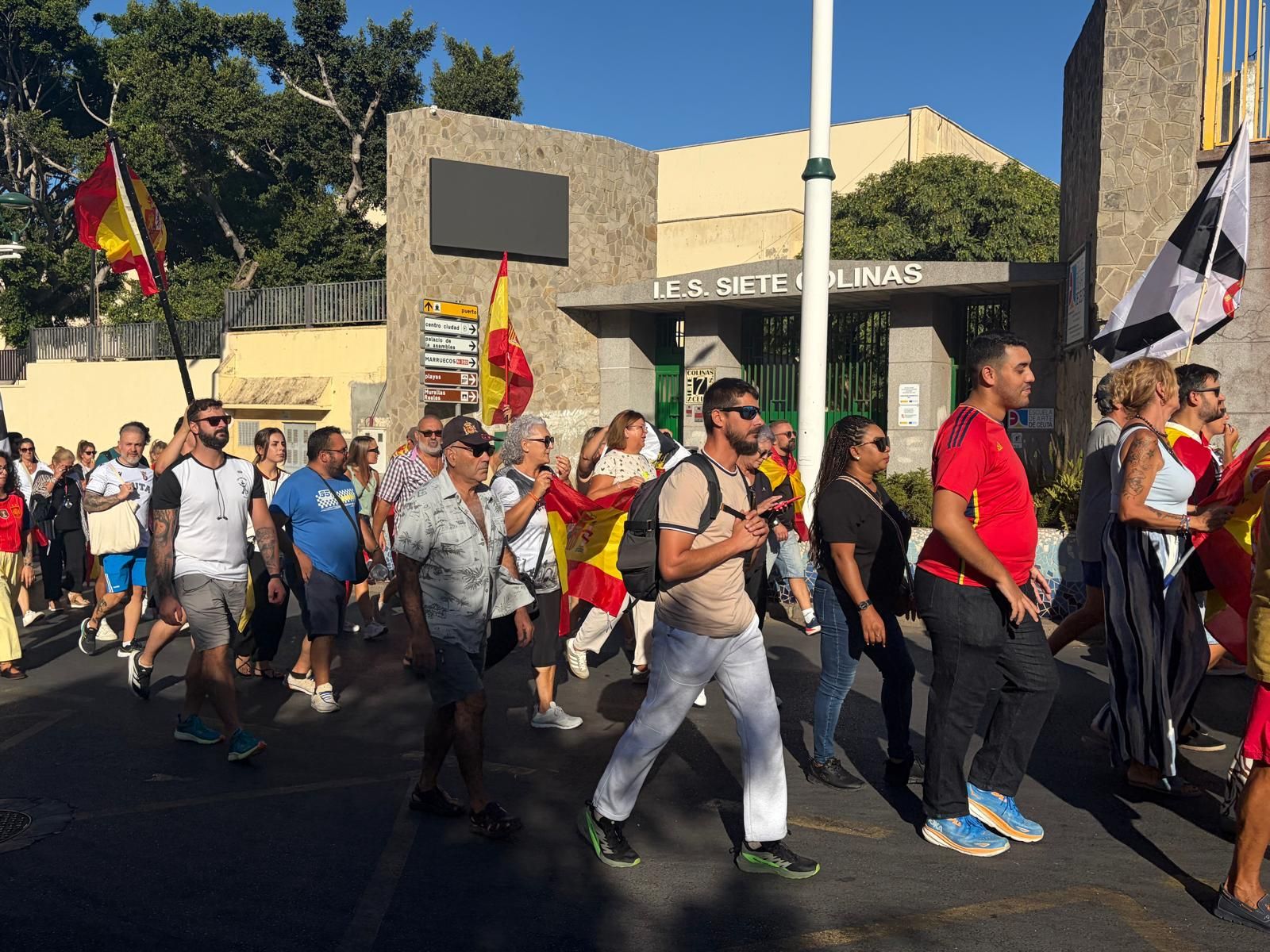 La ‘sentada pacífica’: una nueva manifestación hasta la frontera y en contra la violencia