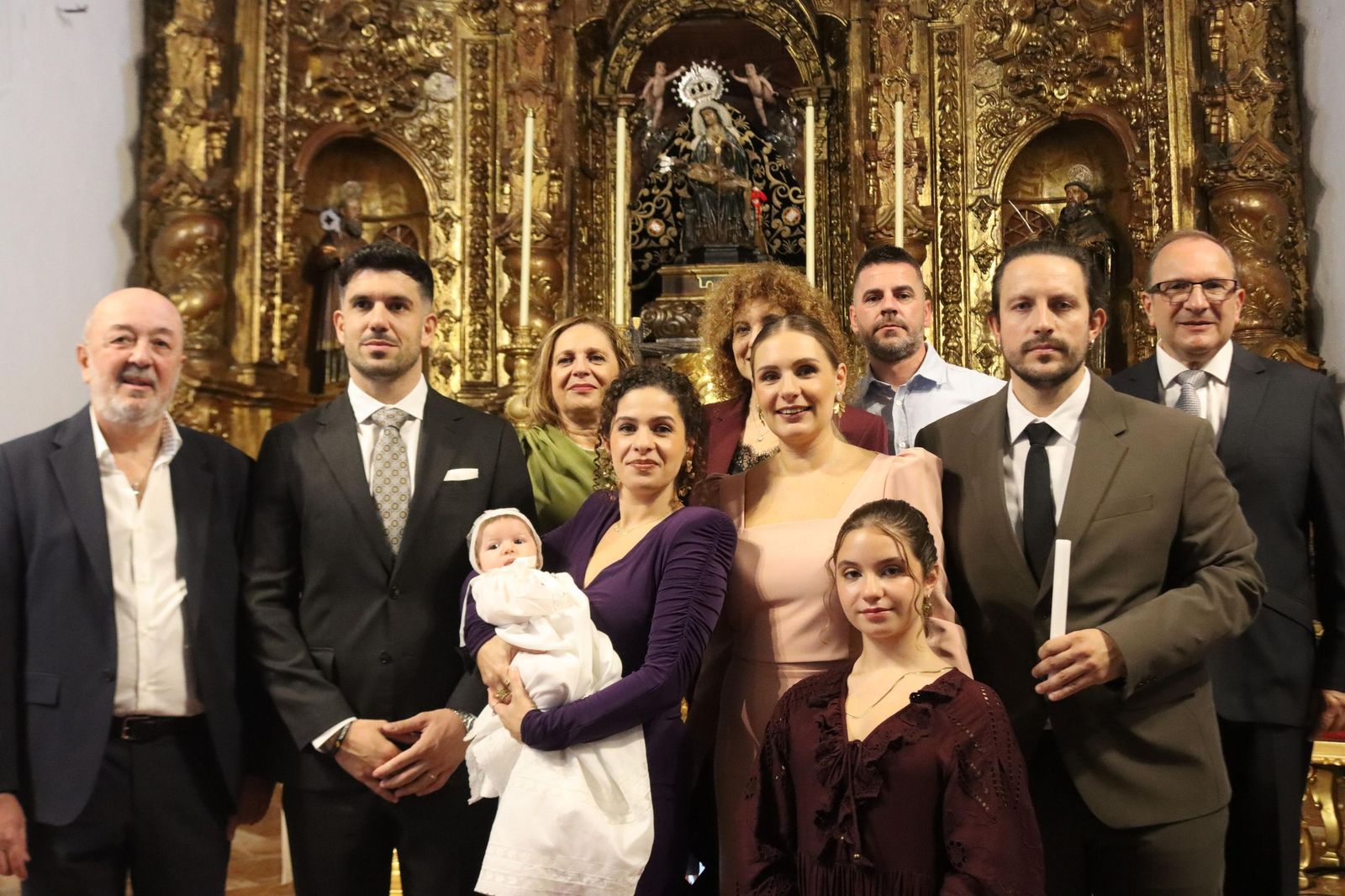 Airam, Carla y Triana reciben el bautismo en la iglesia de Los Remedios