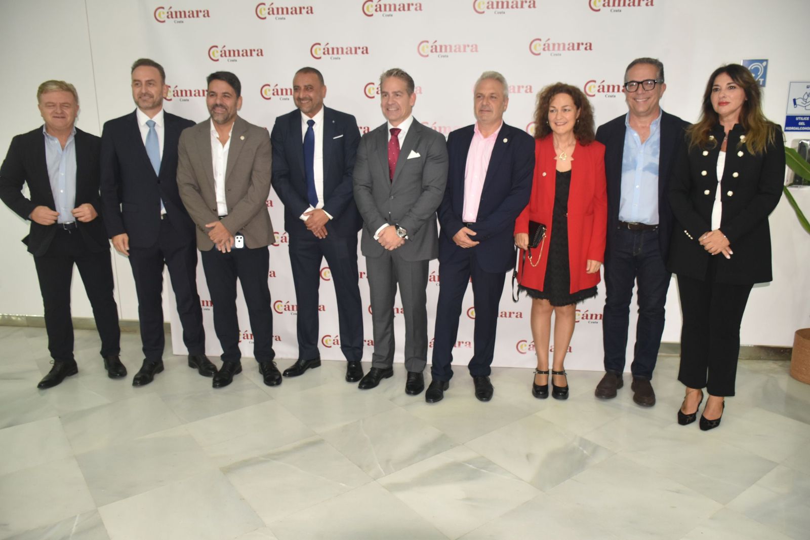 Luhay Hamido recibe la Medalla de Oro de la Cámara por su compromiso con el deporte ceutí