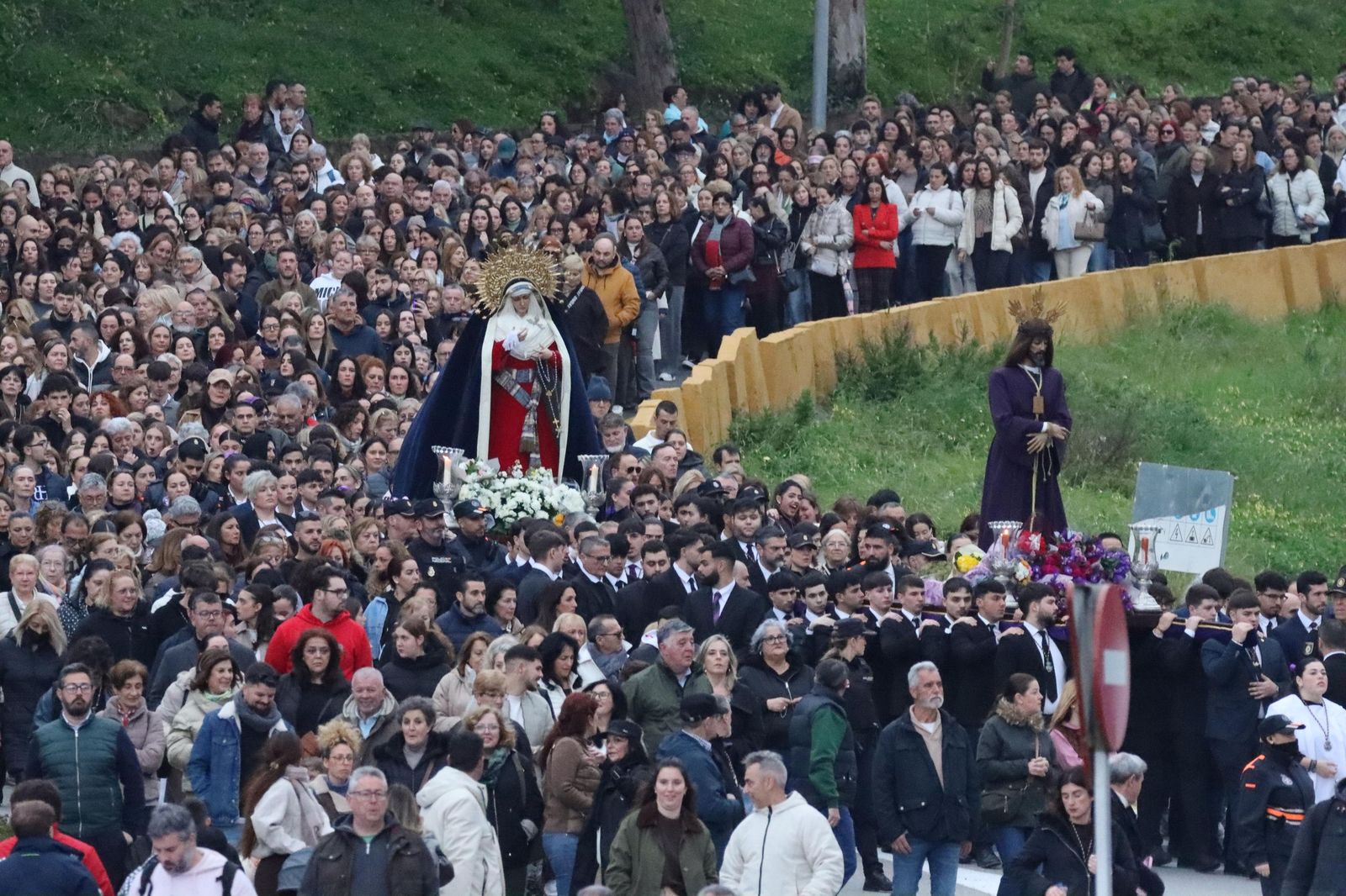 Fe, redención y  convivencia: Ceuta vuelve a mostrar sus mejores galas en el Traslado del Cautivo