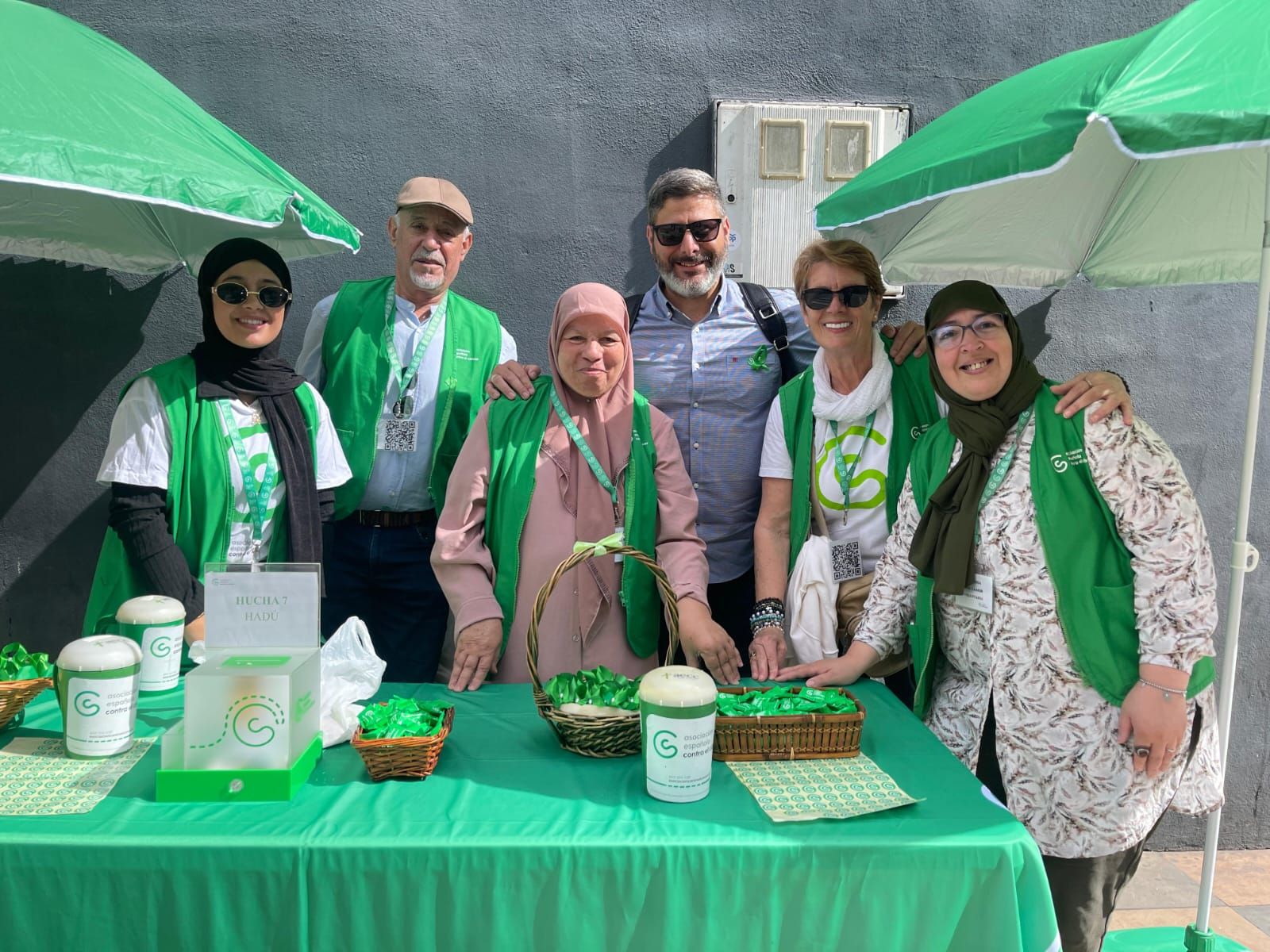 Imagen de grupo durante la cuestación del año pasado.