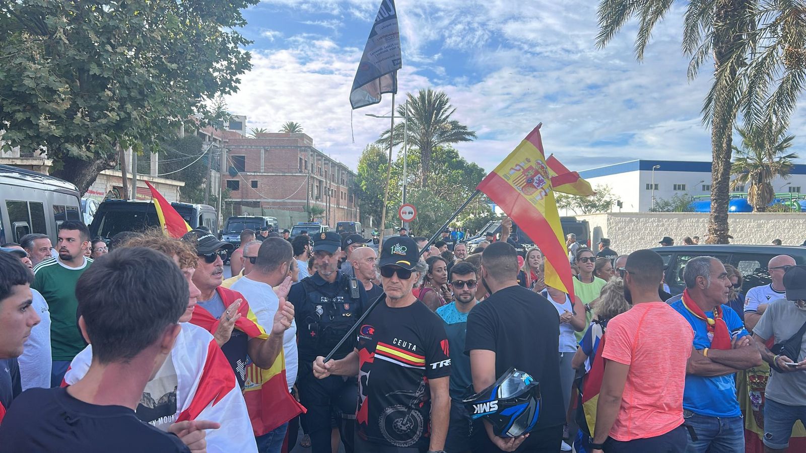 Manifestantes, vigilados por la Policía