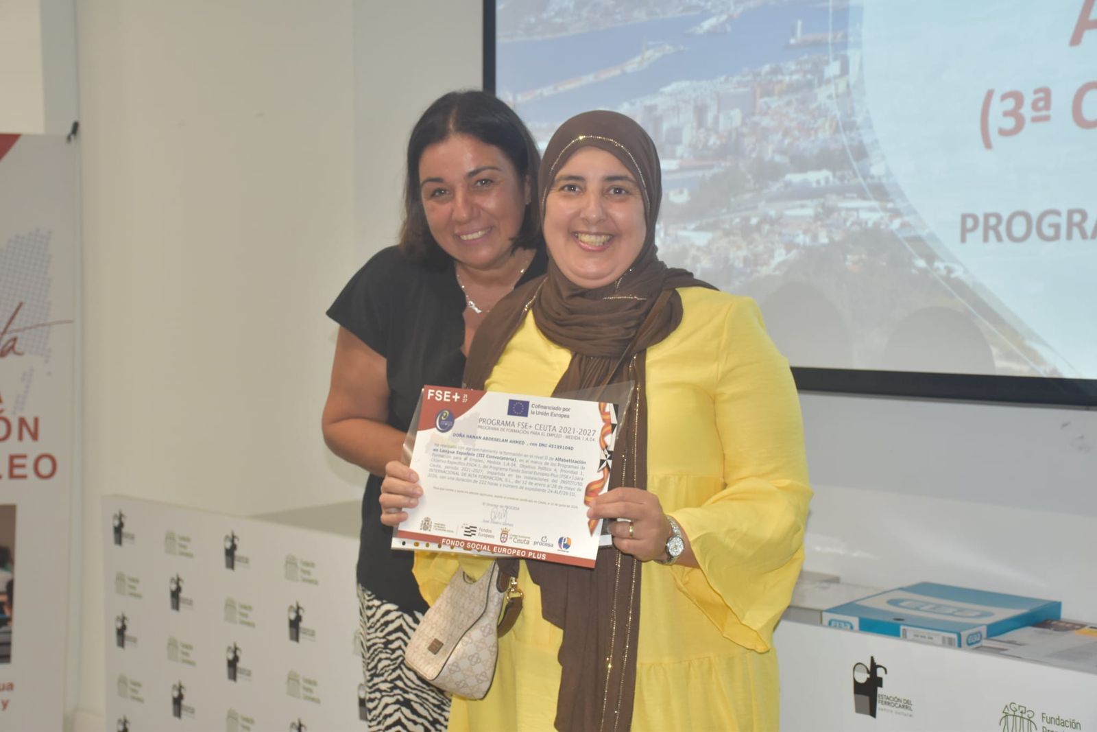 Más de medio año de esfuerzo tiene premio: los alumnos de los programas europeos reciben sus diplomas