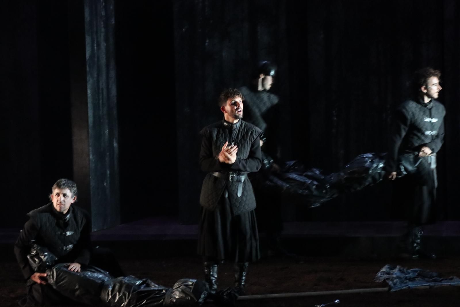 ‘Macbeth’ conquista el Revellín en una noche de teatro, emoción y grandes interpretaciones