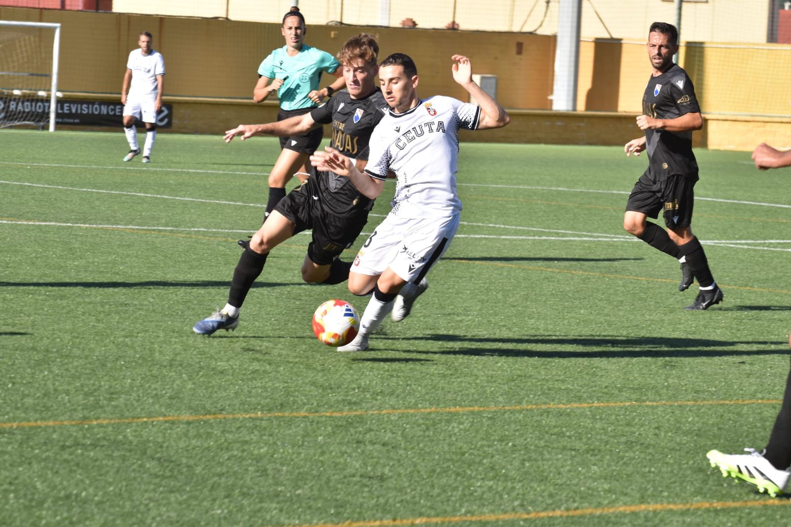 (1-0) Danil le da el triunfo a la AD Ceuta B en el descuento (1-0) Danil le da el triunfo a la AD Ceuta B en el descuento