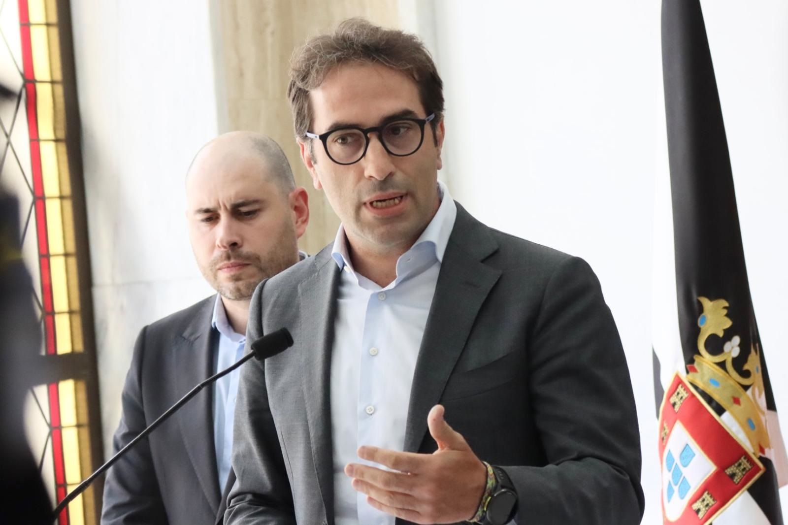 El ministro de Economía, Comercio y Empresa, Carlos Cuerpo, durante su visita a Ceuta
