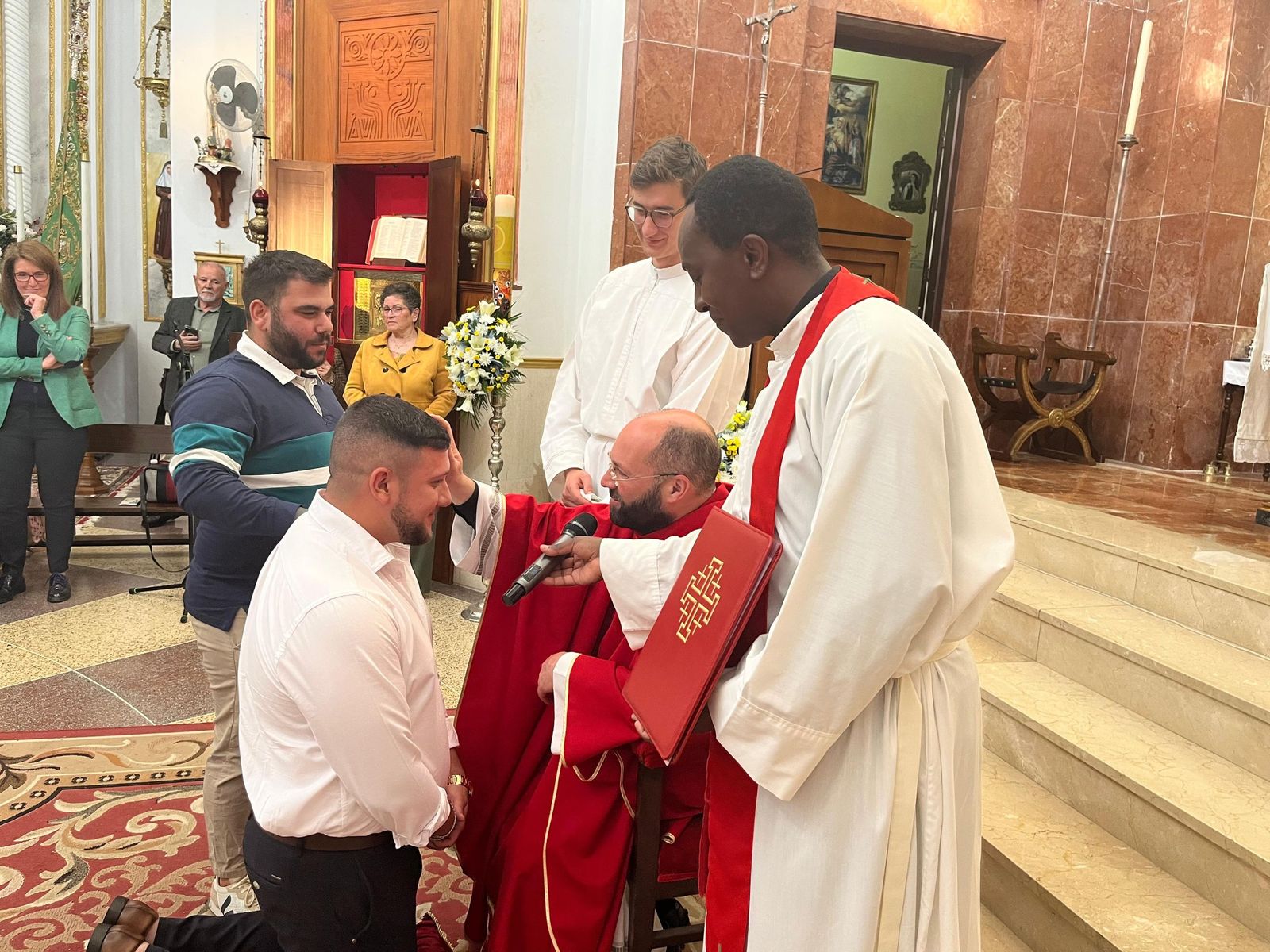 Confirmaciones en la Parroquia de Santa Teresa
