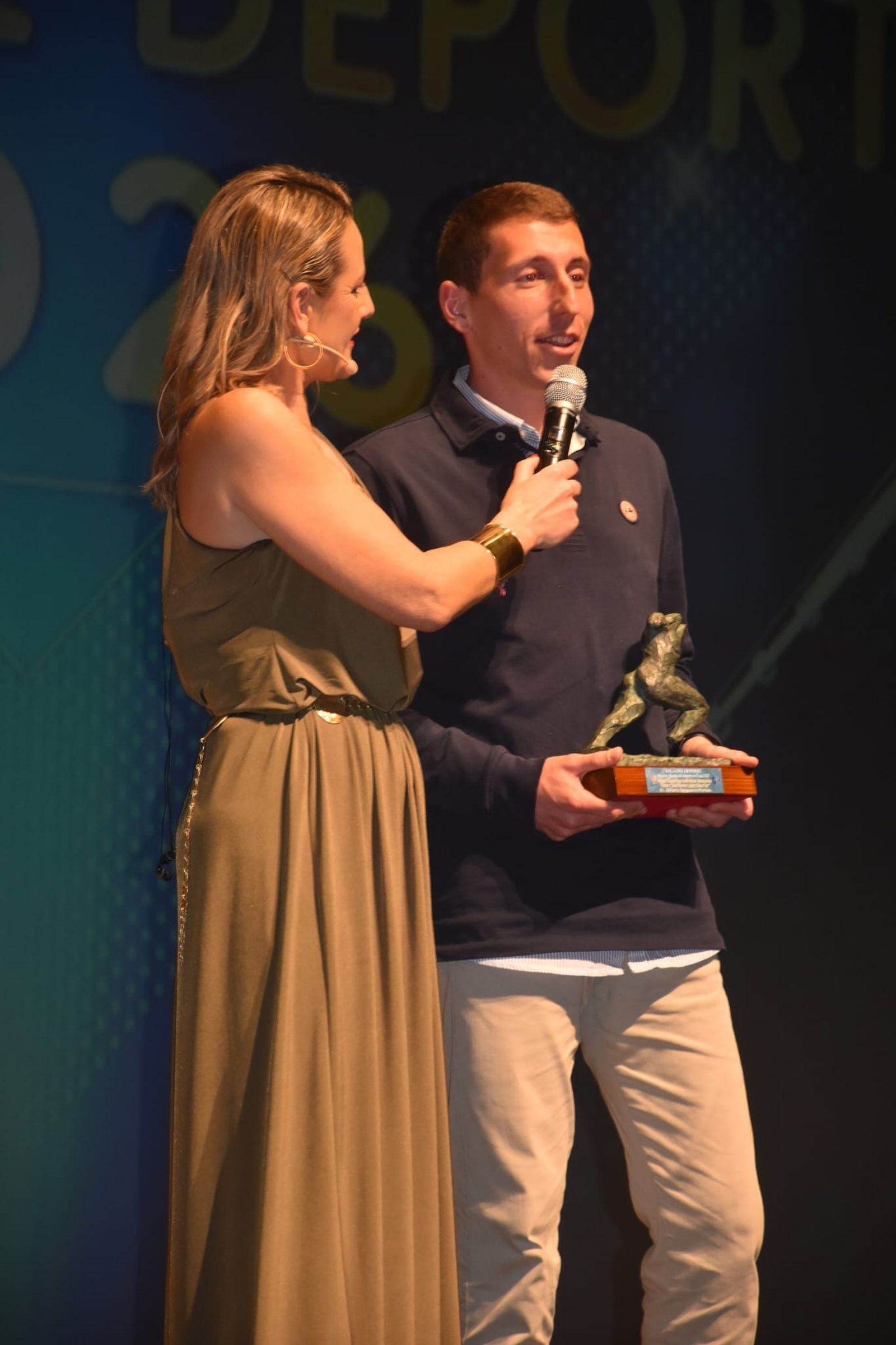 Ceuta ensalza el talento, esfuerzo y futuro de sus “héroes entre dos mares”