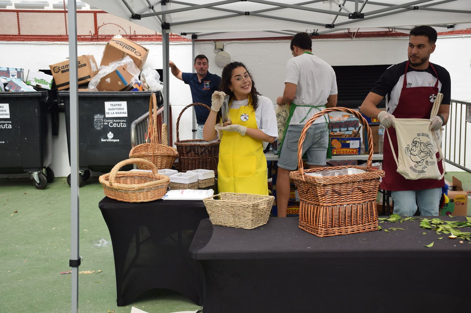 Ceuta celebra un Día de la Mochila multitudinario bajo un ambiente festivo y familiar Ceuta celebra un Día de la Mochila multitudinario bajo un ambiente festivo y familiar