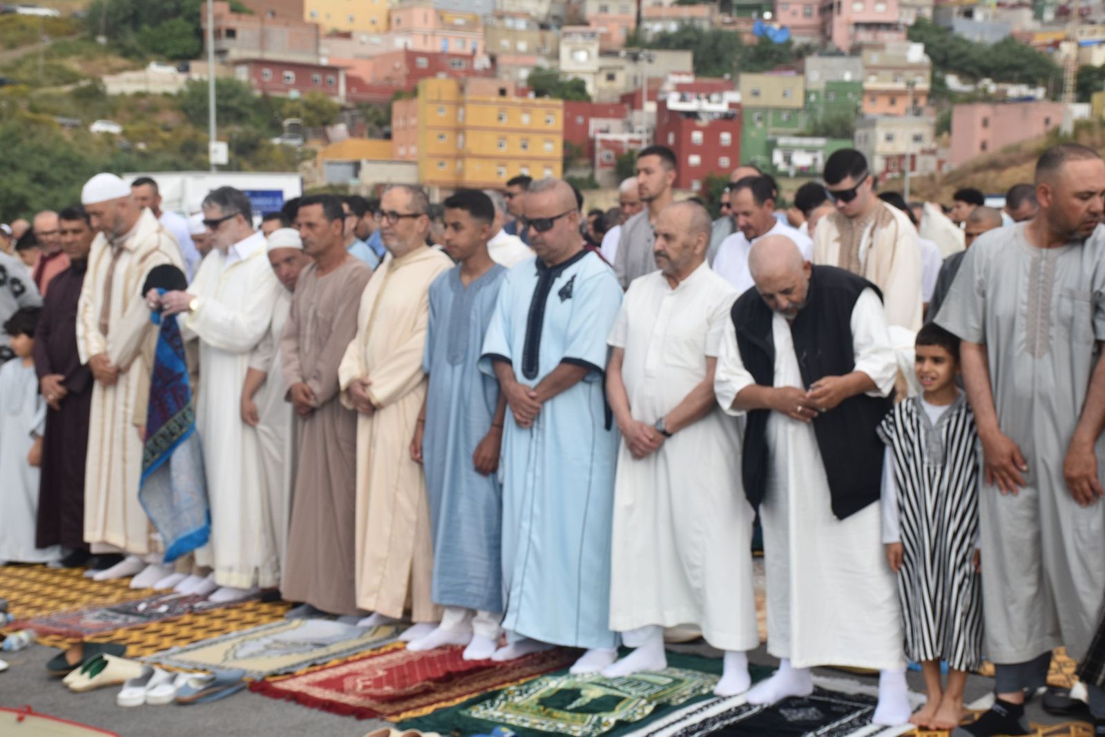 Devoción y respeto en otro rezo multitudinario en Ceuta