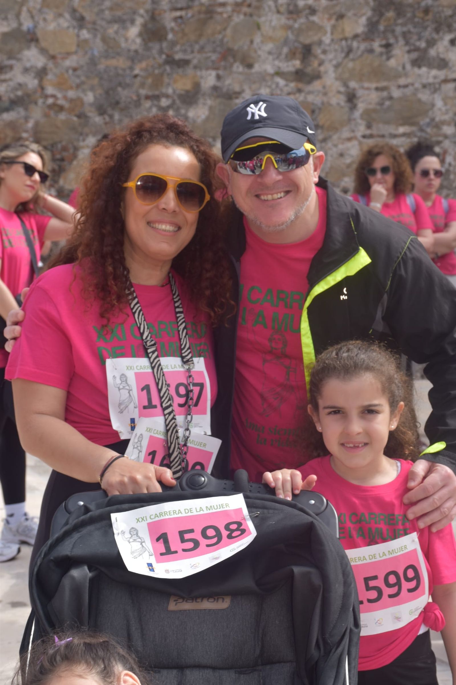 Ceuta se viste de rosa para abrazarse a la vida