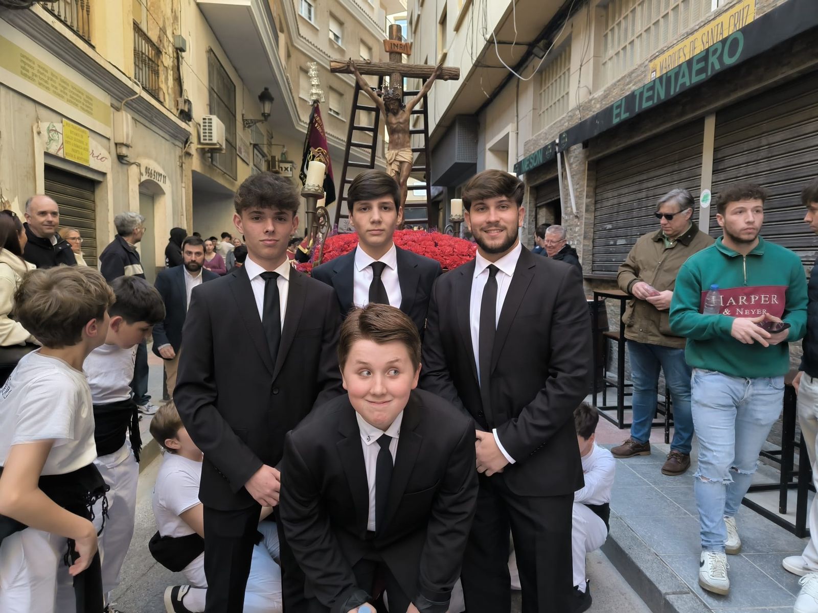 El paso de los niños, como antesala de la Semana Santa