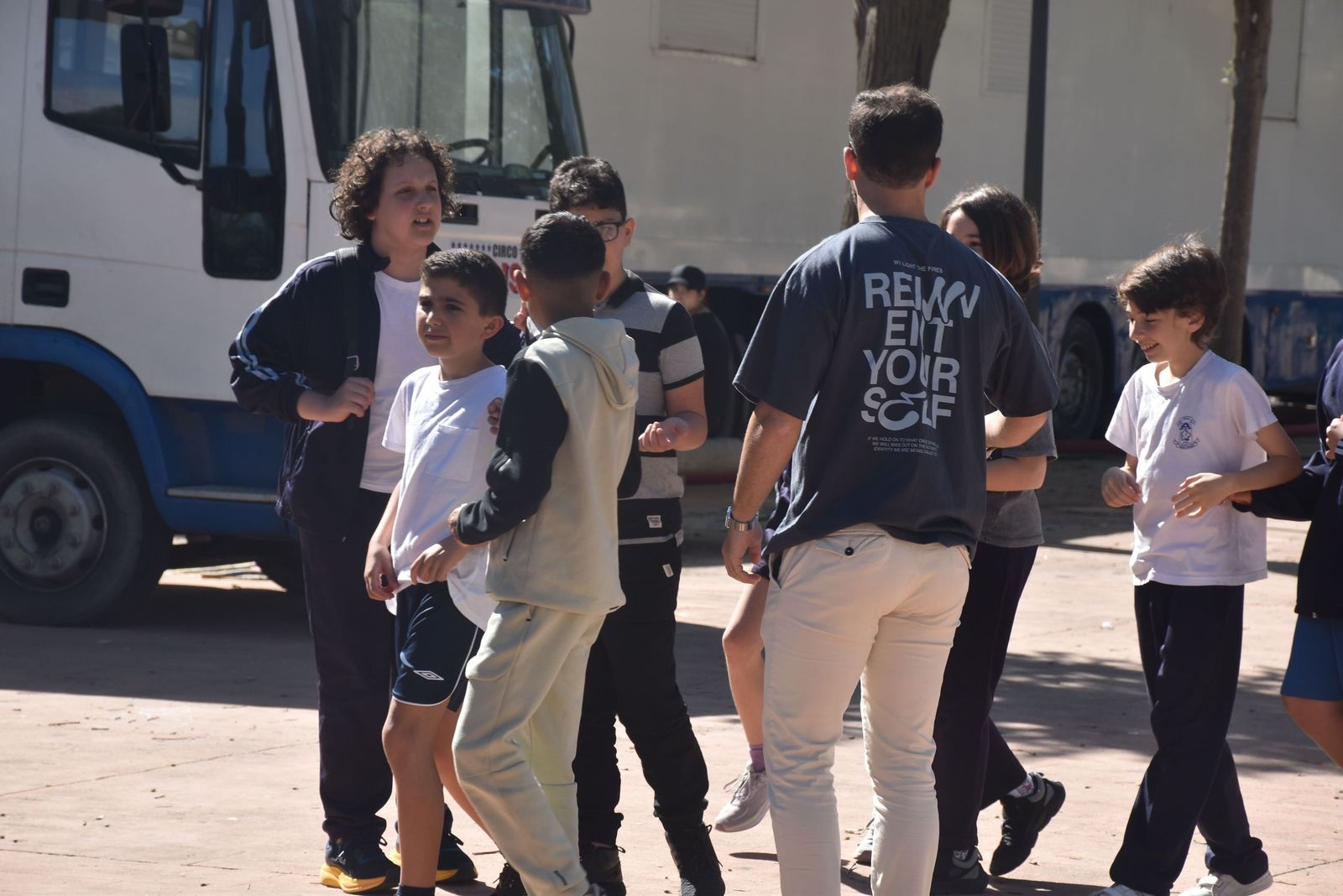 La Policía Local deslumbra a los pequeños de varios centros escolares