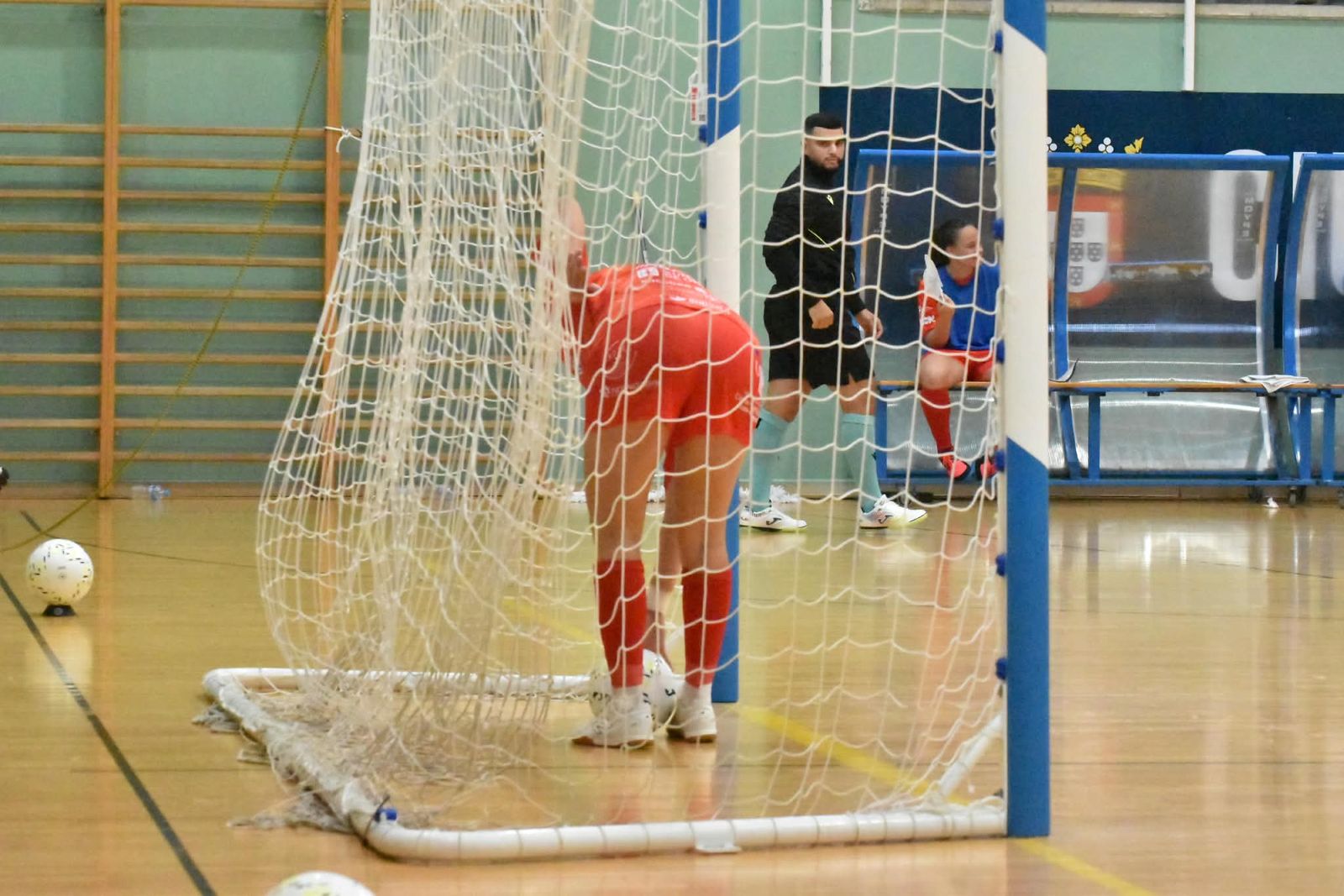 El Ceuta femenino deja escapar una merecida victoria en su debut en casa