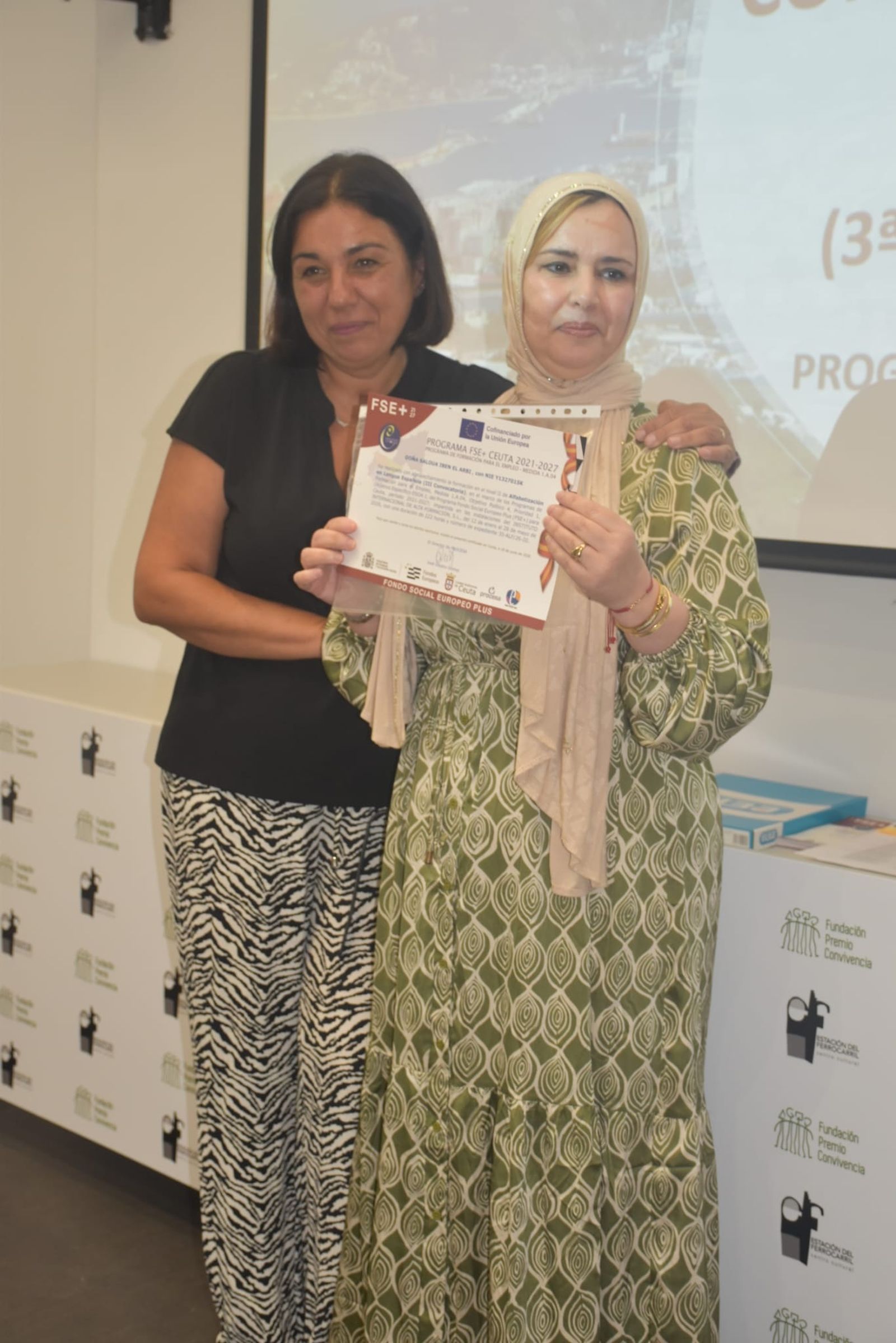 Más de medio año de esfuerzo tiene premio: los alumnos de los programas europeos reciben sus diplomas