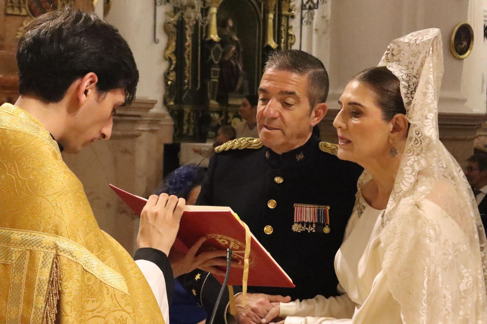 Un momento de la ceremonia oficiada en la iglesia de África