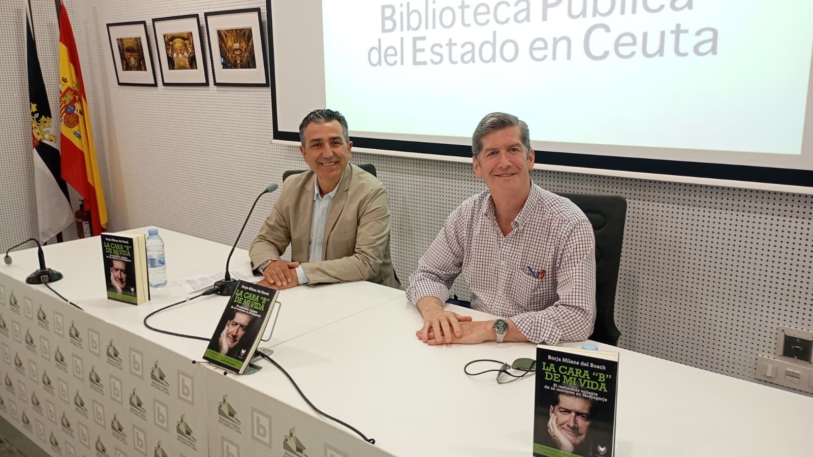 El director de la UNED, Carlos Rontomé, fue el encargado de presentar el libro