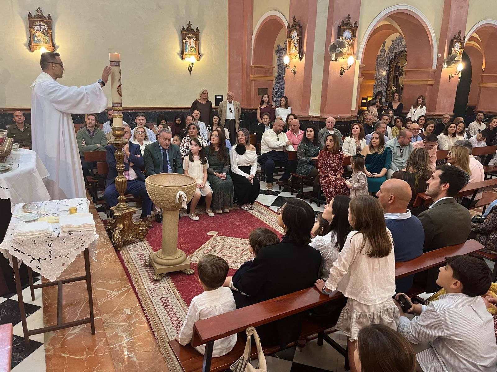 Los Remedios acoge el bautizo de Airam, Carla y Triana