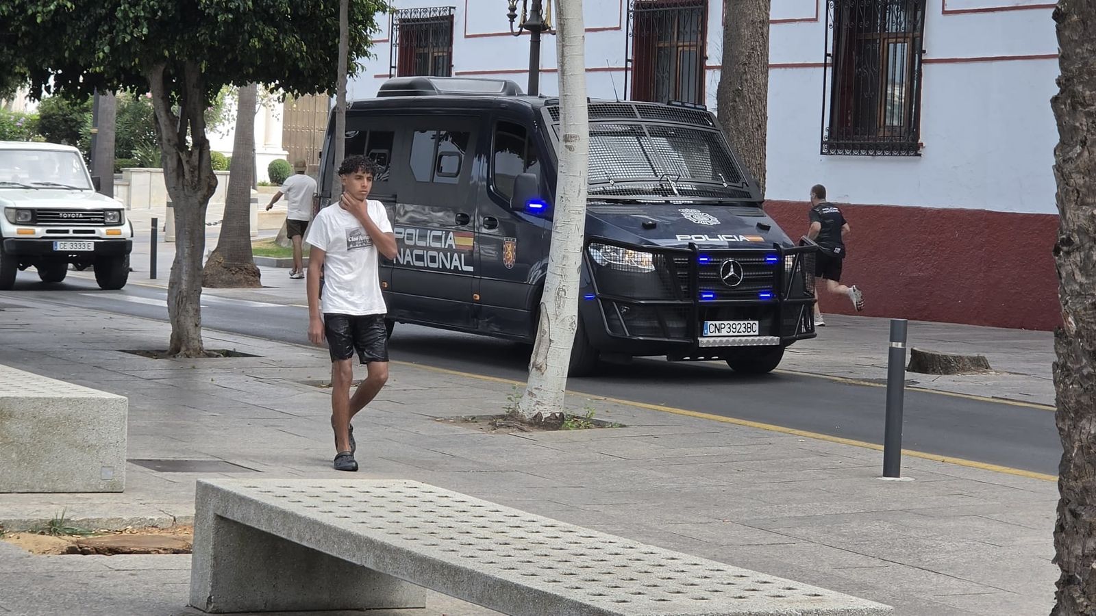 La crisis migratoria se enquista en Ceuta pese a la llegada de ministros