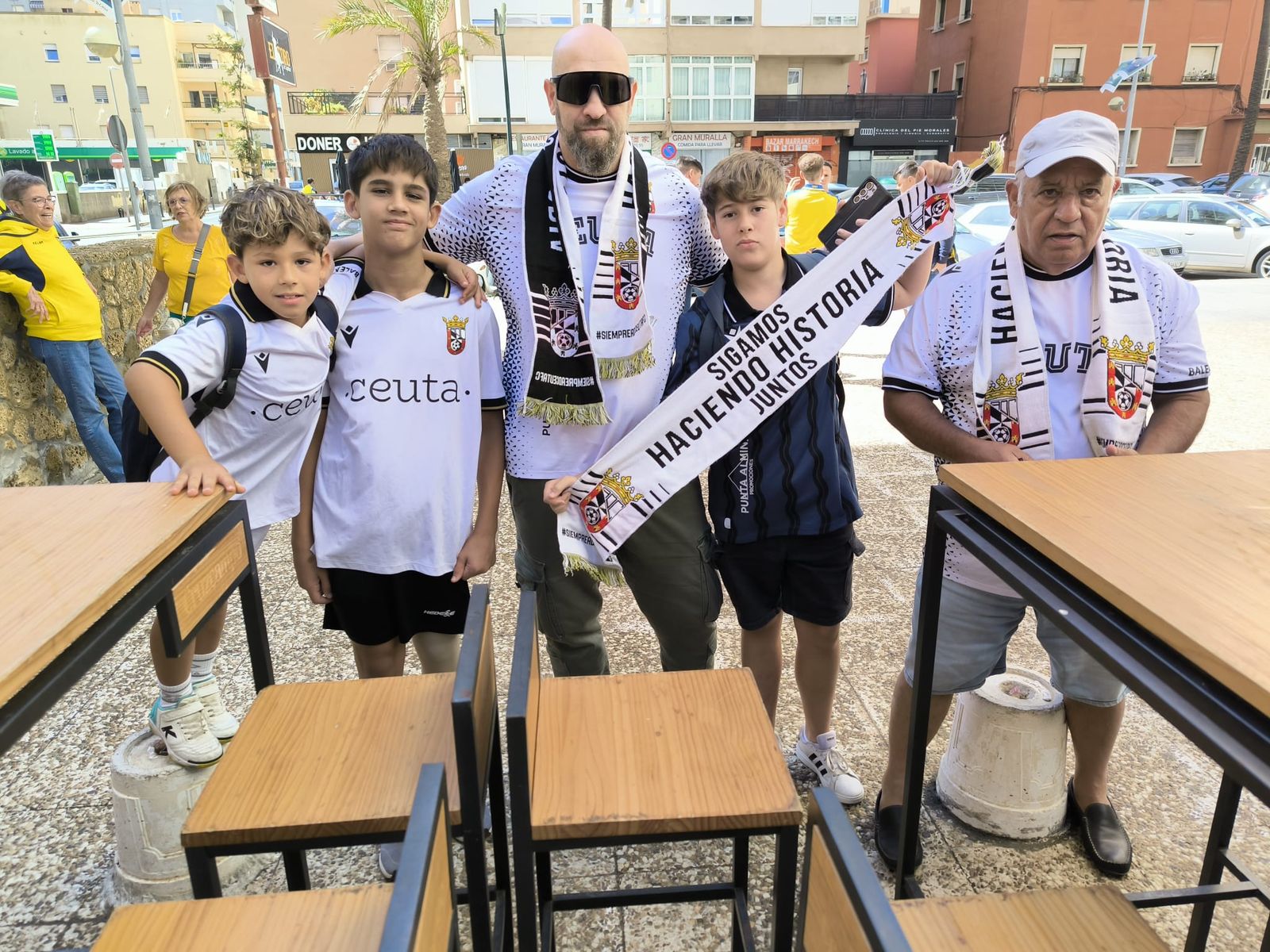 Ceutíes por las calles de Cádiz Ceutíes por las calles de Cádiz