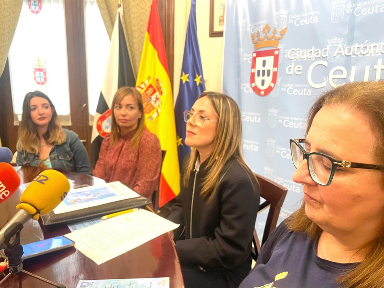 Momento de la rueda de prensa/ Reduan