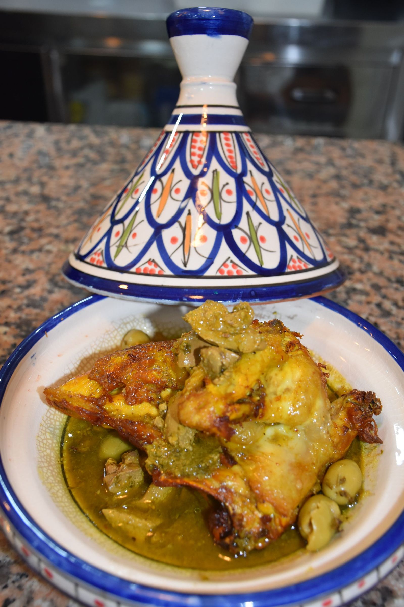 La Terraza del Estrecho reabre sus puertas en la barriada de Benzú