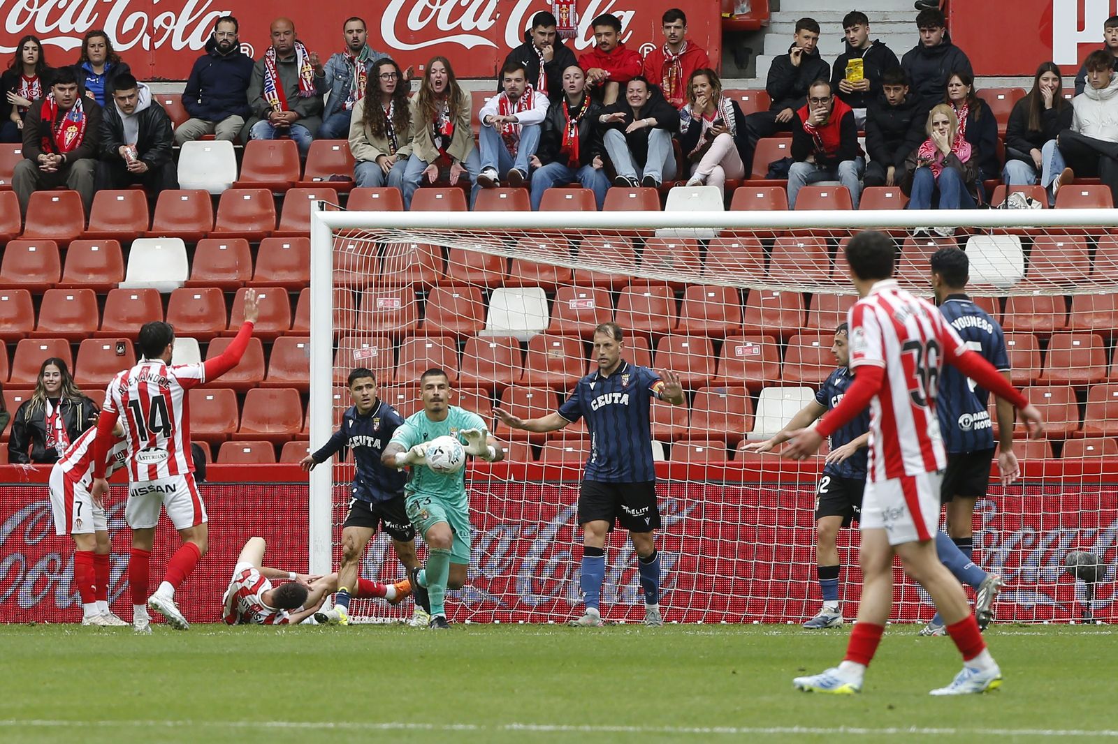 Partido Sporting de Gijón-AD Ceuta