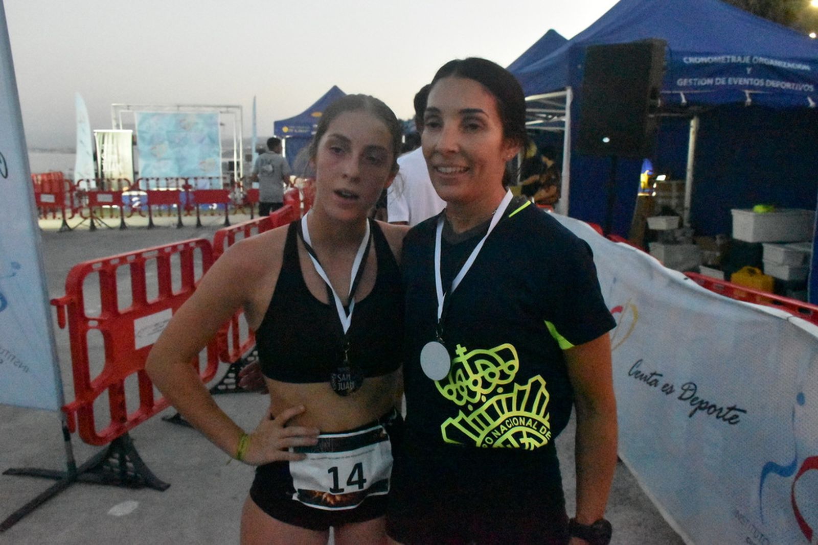 “Bily” y Elena López, reyes de la XXXI carrera popular de San Juan