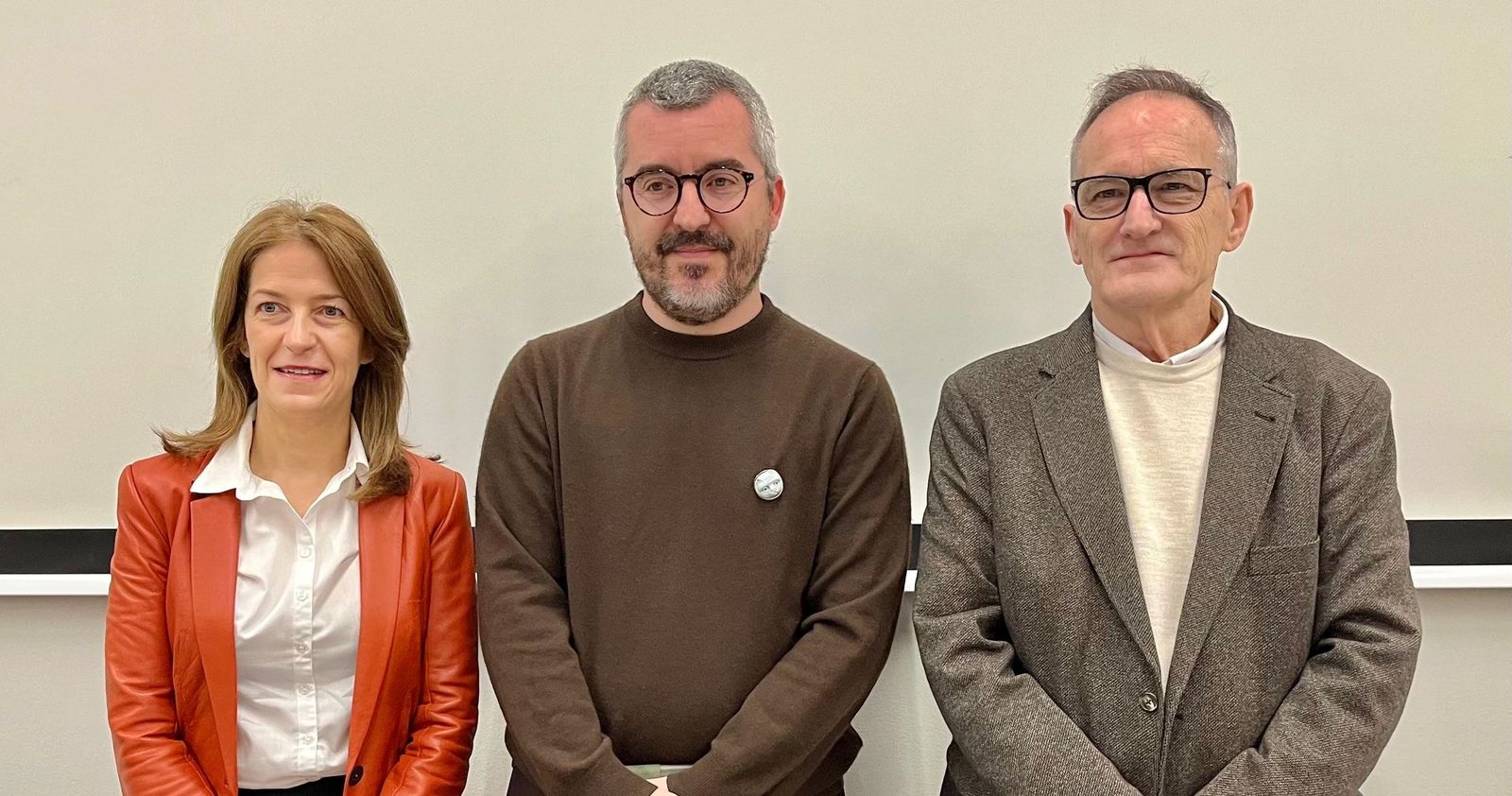El secretario de Estado de Sanidad, Javier Padilla (en el centro), junto a la directora general del INGESA, Isabel Muñoz, y el director territorial, Jesús Lopera