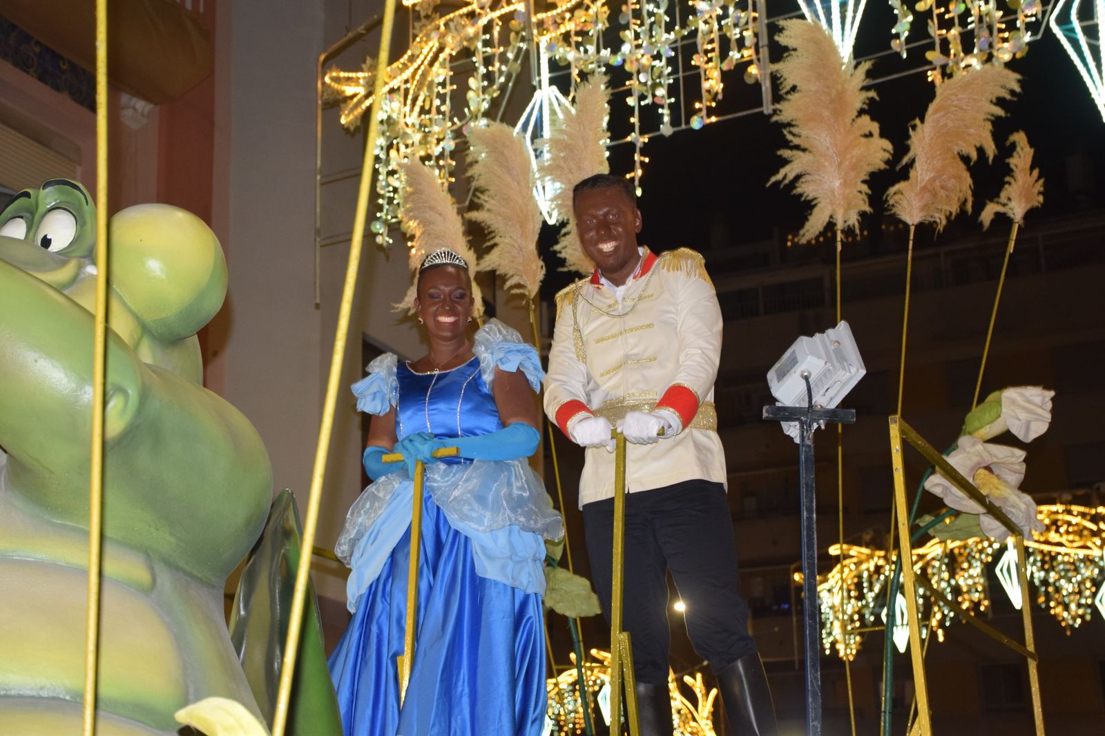 Los ceutíes se emocionan con la llegada de los Reyes Magos