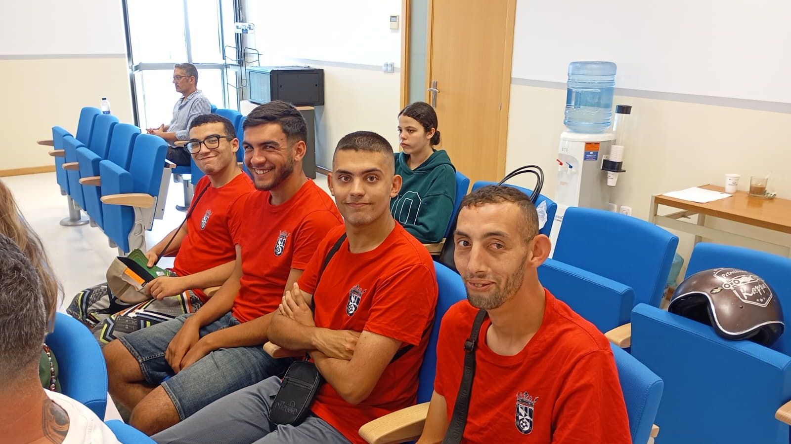 Algunos jugadores del Ceuta Genuine, entre los asistentes