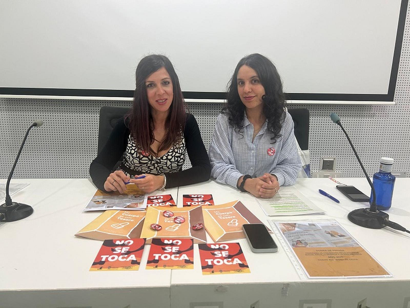Las trabajadoras de la Fundación Márgenes y Vínculos Pilar Castro y Wuasima Bourhanbour. / FOTO G.S.