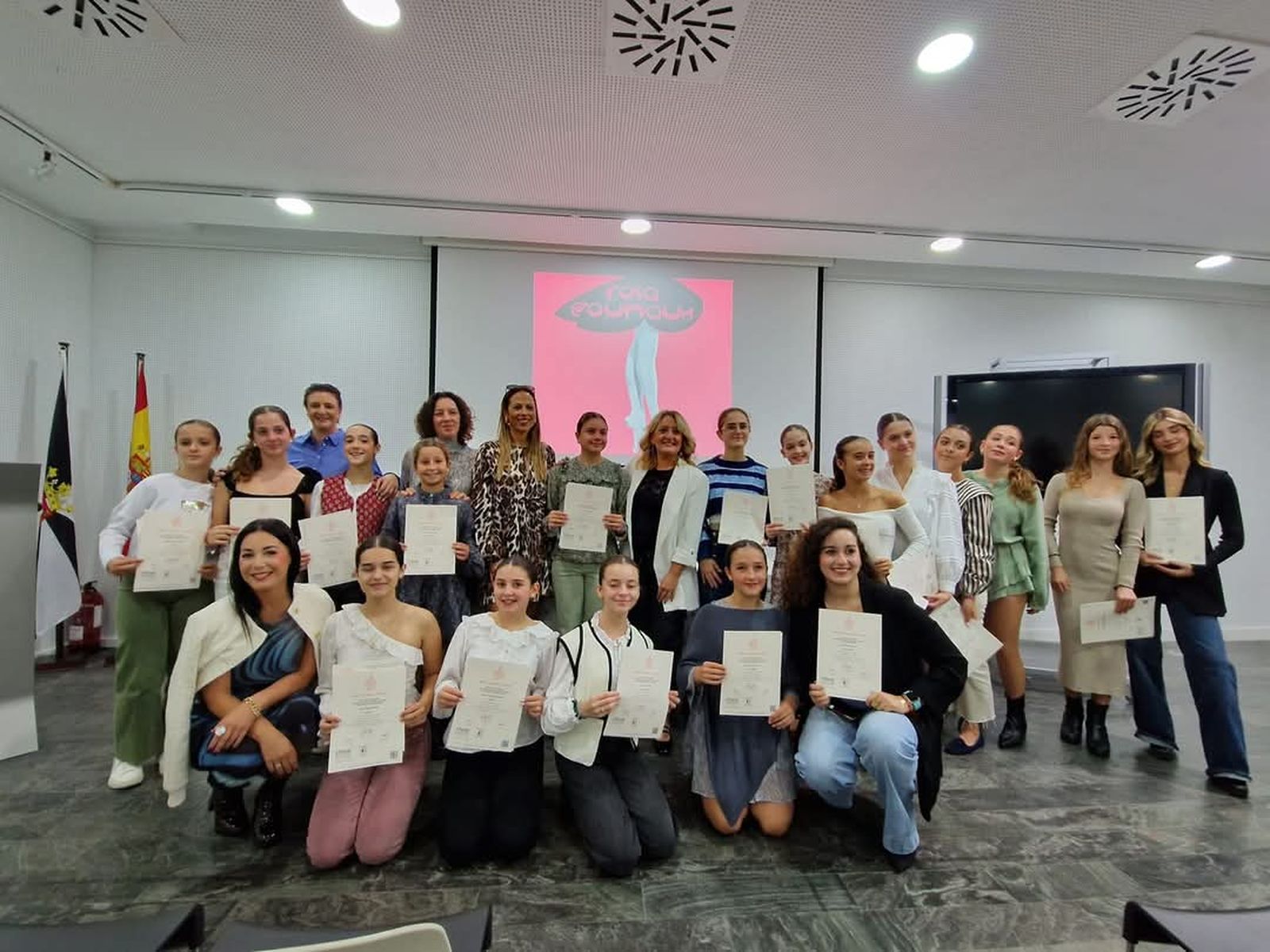 Alumnas de la Academia Rosa Founaud