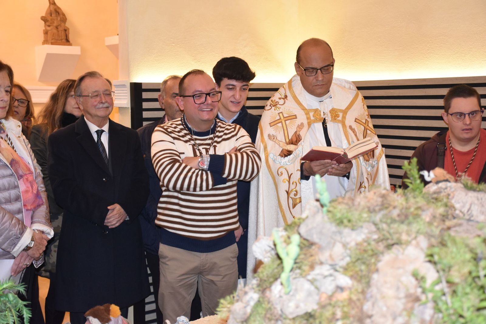 San Antonio inaugura la Navidad con la apertura de su tradicional belén