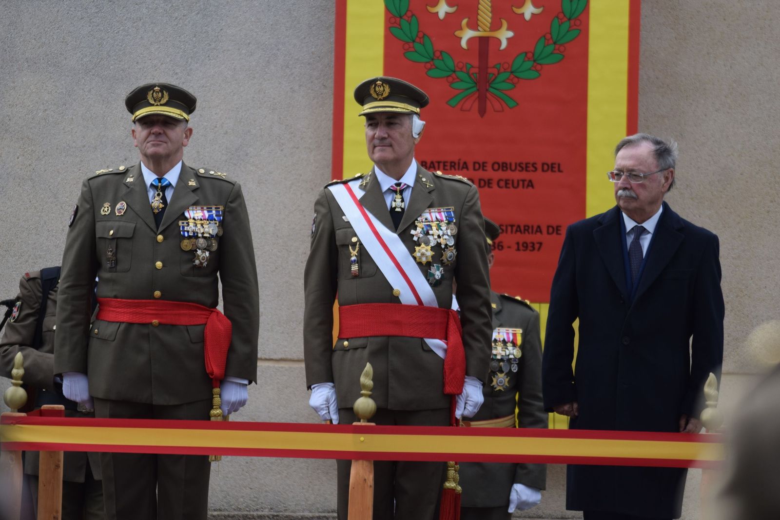 El Ramix-30 celebra Santa Bárbara con una ceremonia marcada por los homenajes y la tradición artillera