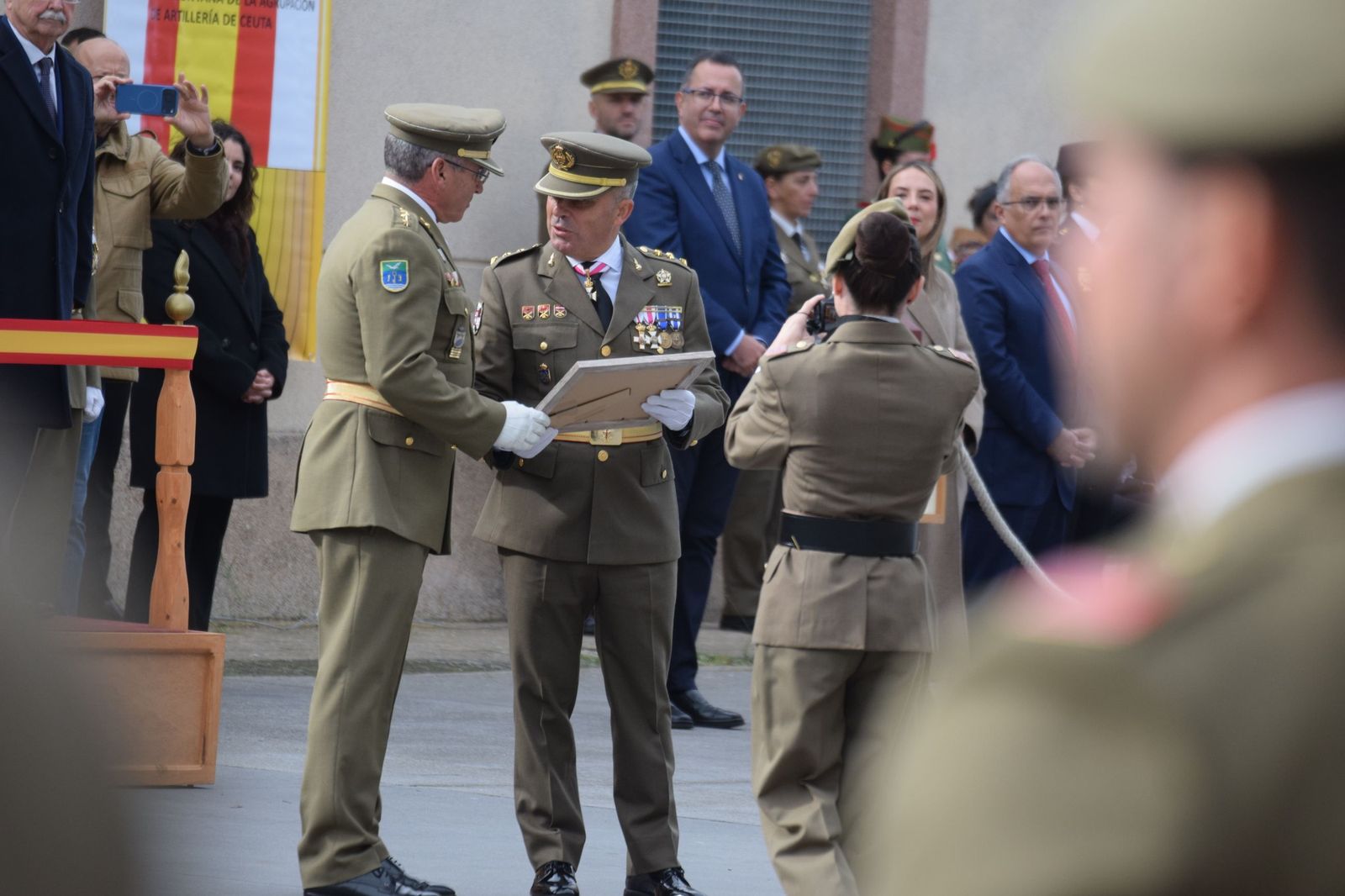 El Ramix-30 celebra Santa Bárbara con una ceremonia marcada por los homenajes y la tradición artillera