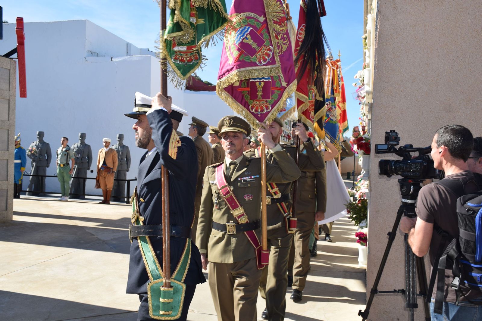 Así ha sido el homenaje a los militares fallecidos