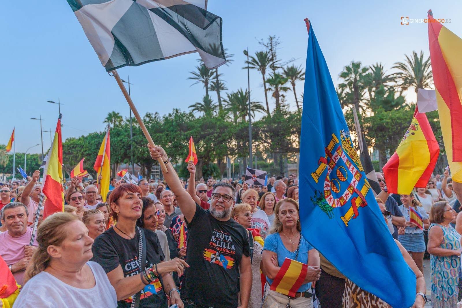Melilla se vuelca con Ceuta: la Casa Regional de Ceuta, protagonista de una multitudinaria concentración