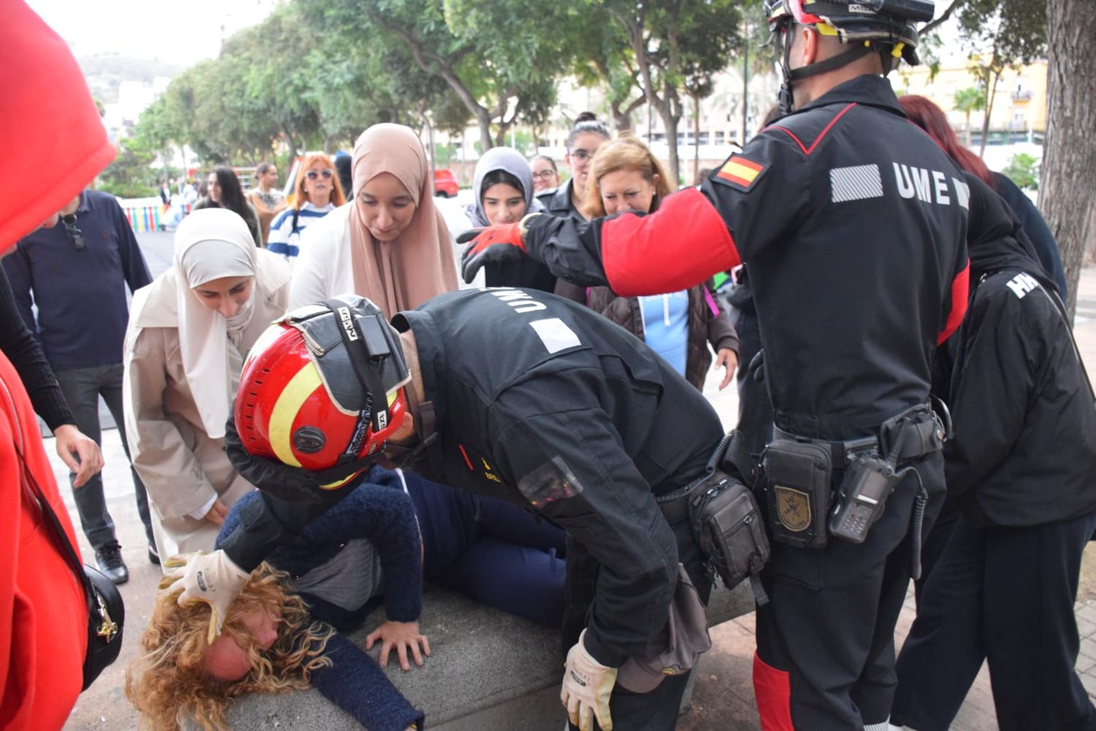 FOTOGALERÍA | Así fue el espectacular simulacro de la UME en el Parque Juan Carlos I