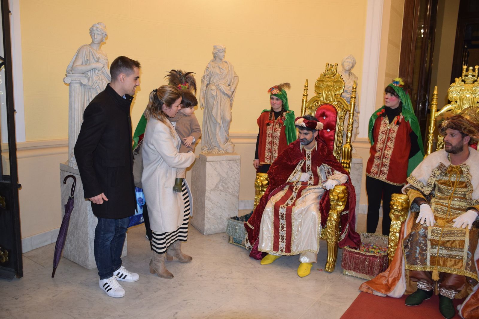 Los emisarios reales llegan a Ceuta para recoger los deseos antes de Reyes