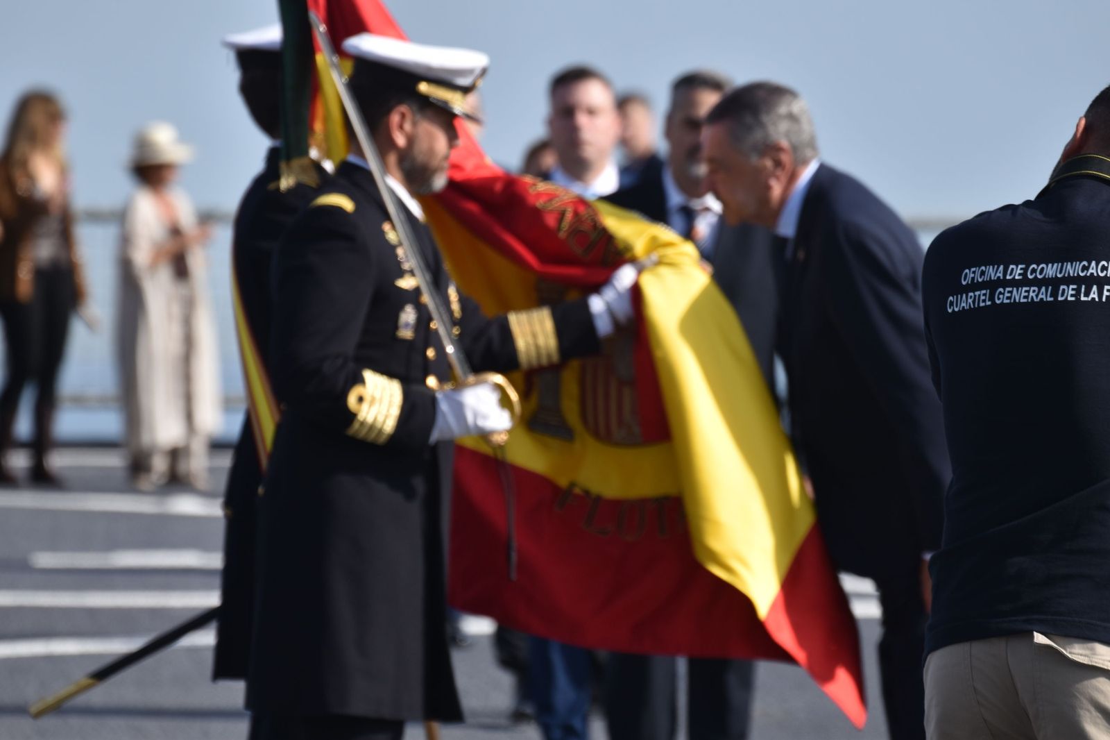 Emotiva jura de bandera a bordo del 'Castilla'