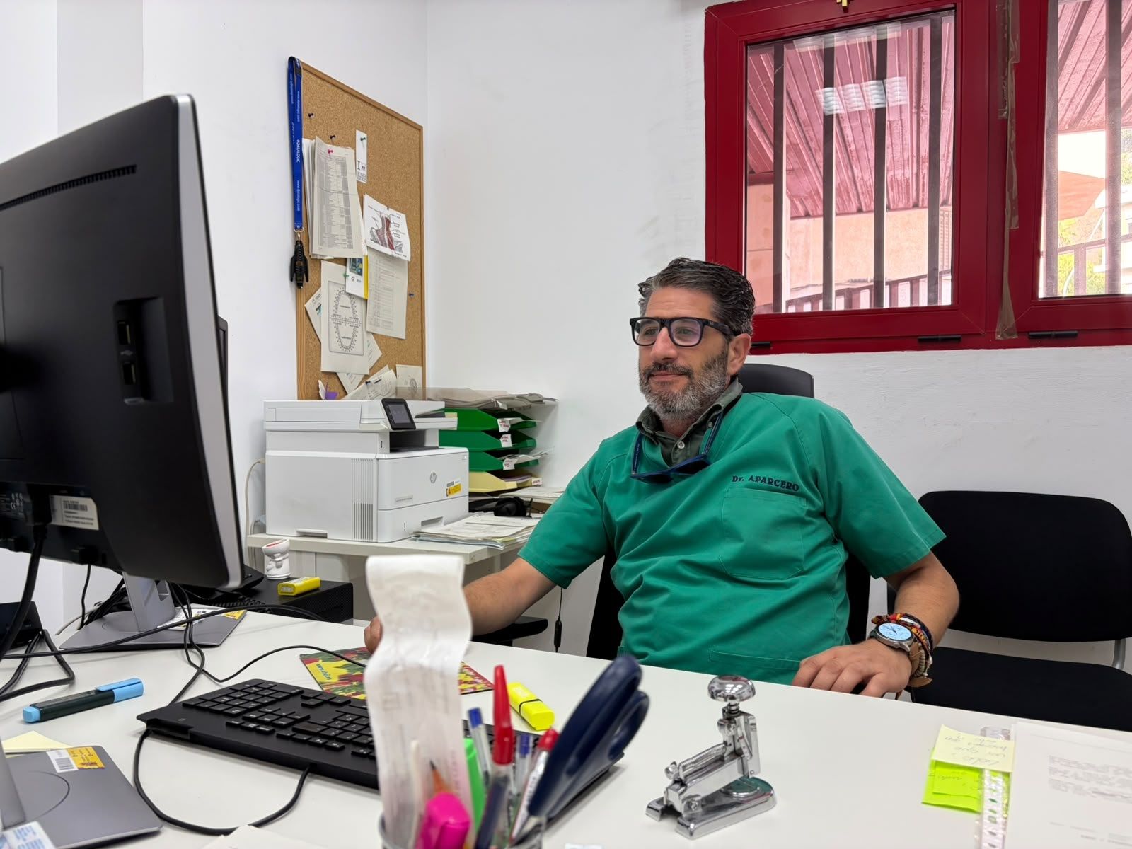 Manuel Aparcero en su despacho en el Palacio de Justicia.