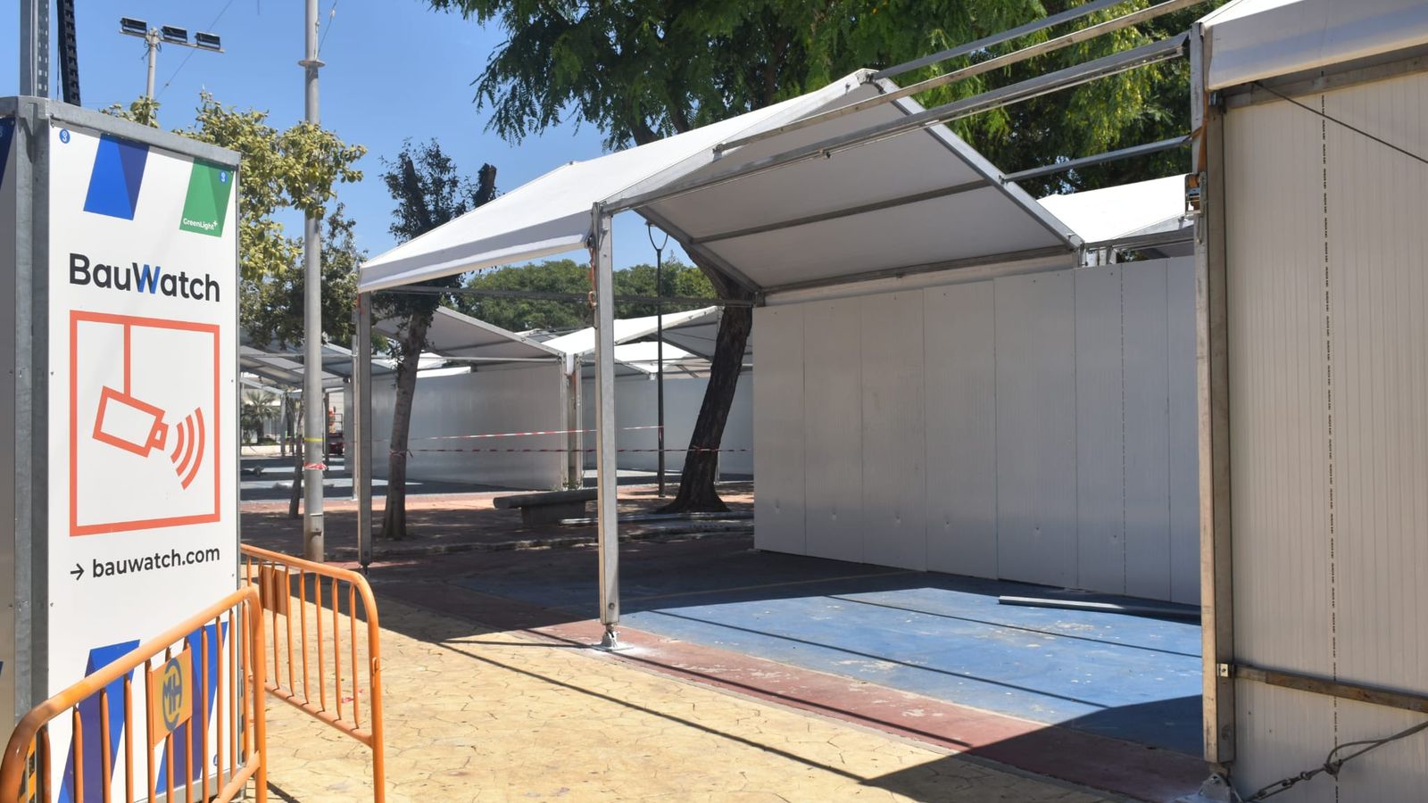 Ceuta acelera los preparativos para una Feria que ya empieza a iluminar la ciudad