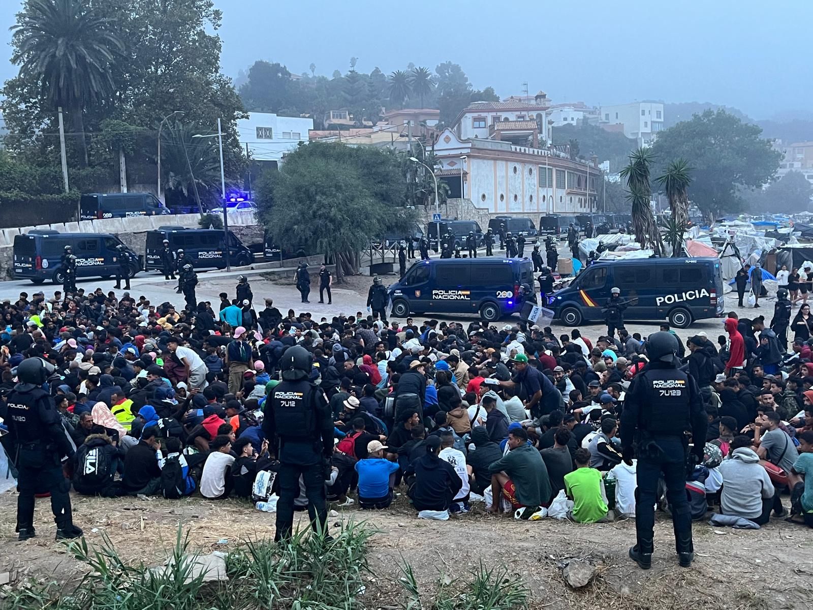 Despliegue policial en el Trampolín para su primer desalojo