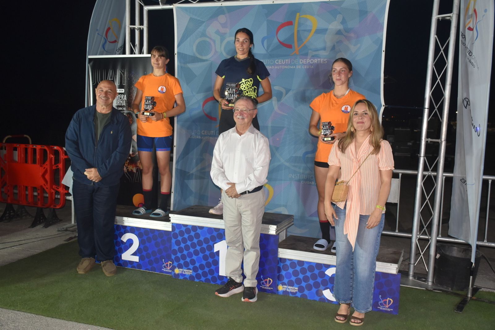 “Bily” y Elena López, reyes de la XXXI carrera popular de San Juan