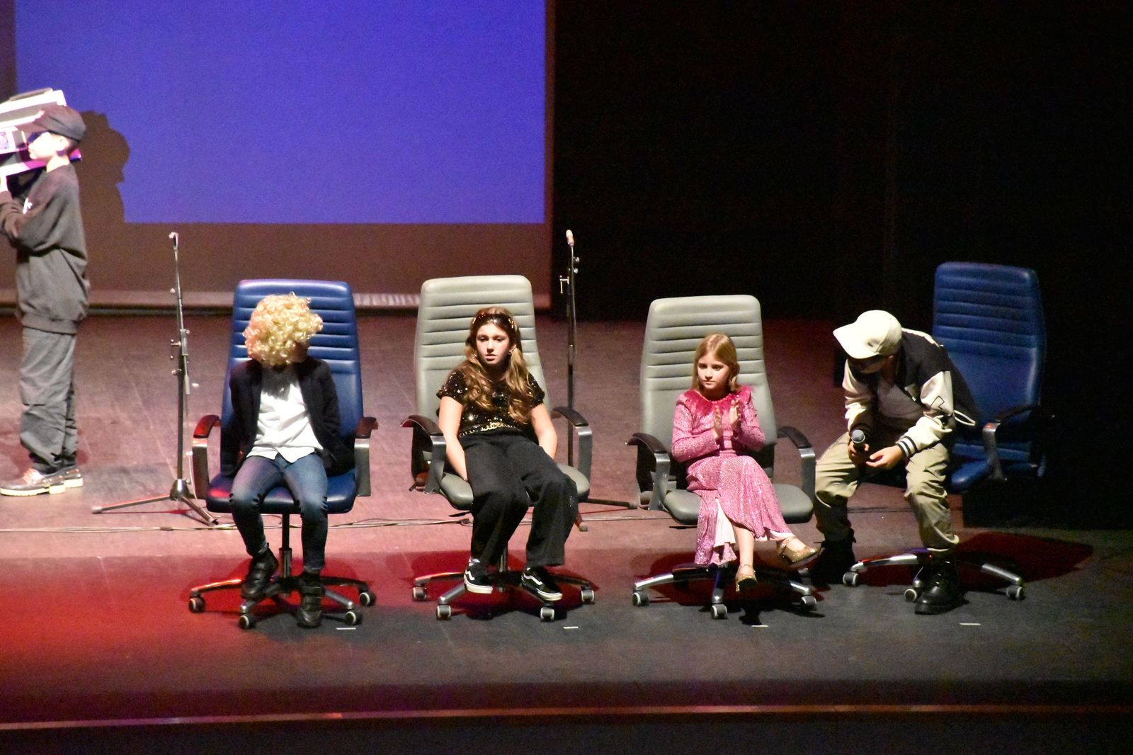 Los alumnos de La Inmaculada sorprenden con una “Voz Kids” dedicada a la Virgen
