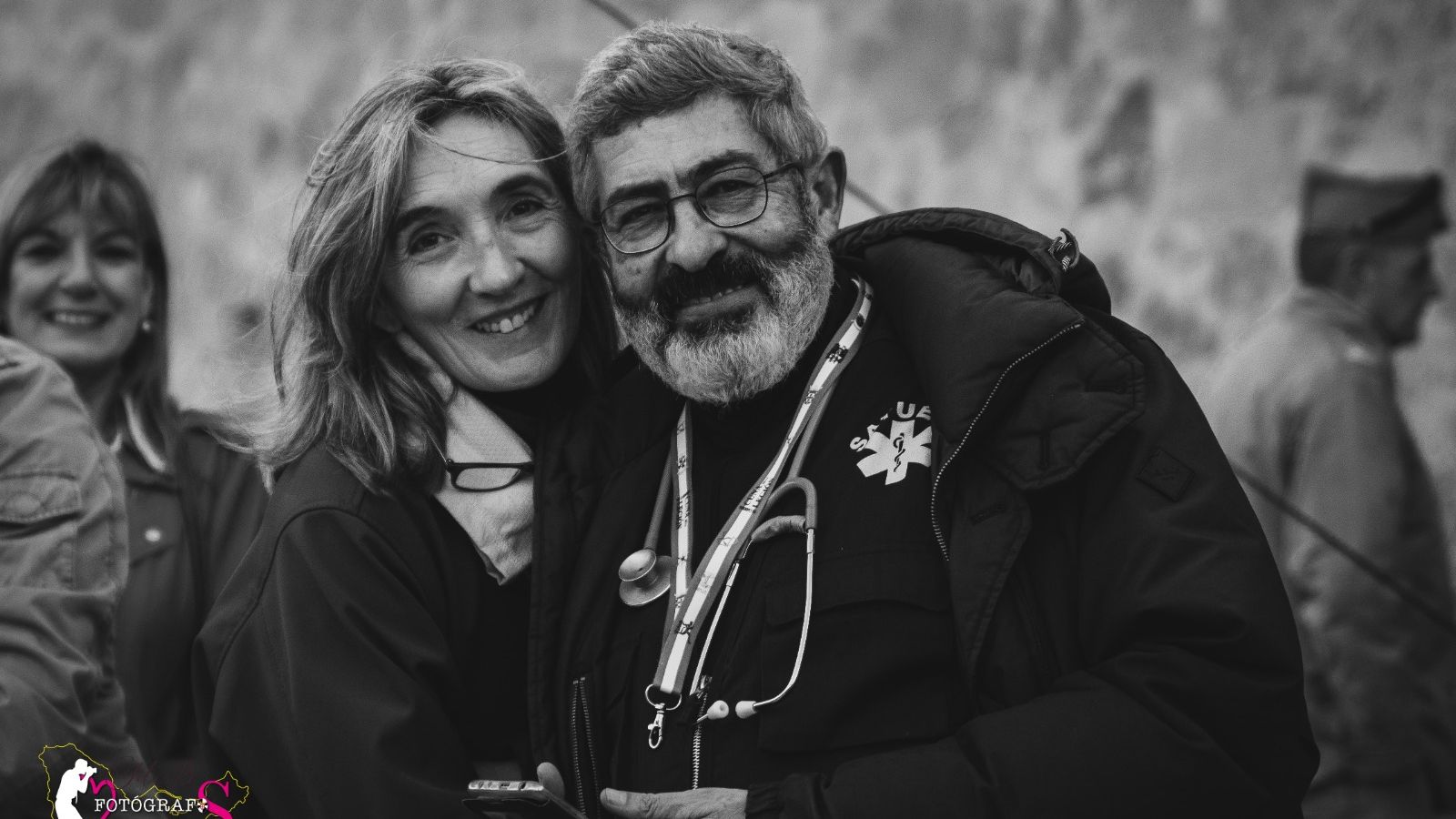 La enfermera Begoña Martínez y el médico Abdelghani El Amrani en una foto cedida