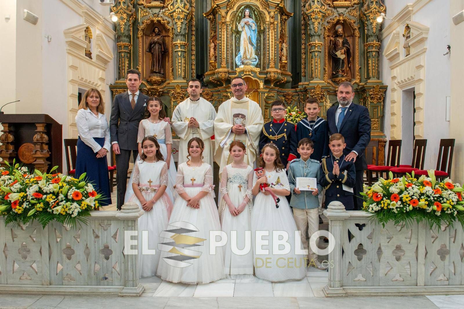 Una primera comunión en la Iglesia de San Francisco